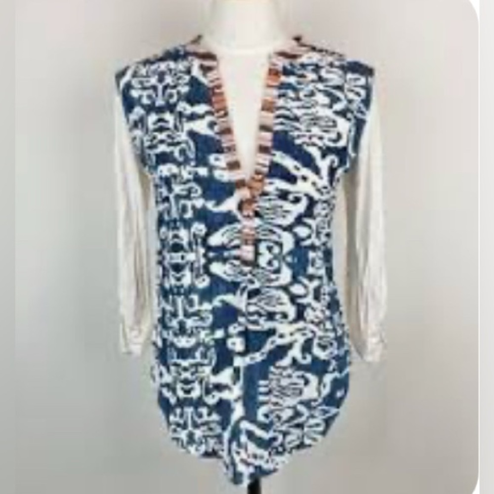 Anthropologie | Tiny brand - blue and white patterned blouse Size Small